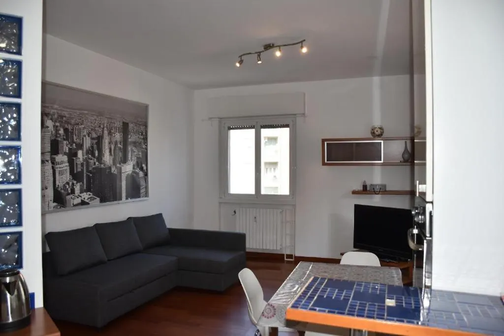 Apartment Ferienwohnung Pm 8 Via Marco Polo Mailand